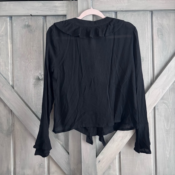 Skully Stunning Lace up Ruffle Black Blouse Western Bell Sleeve Sexy witchy - Picture 6 of 6